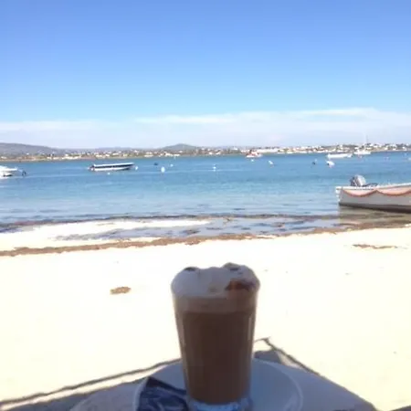 Rainha Juliana فوزيتا